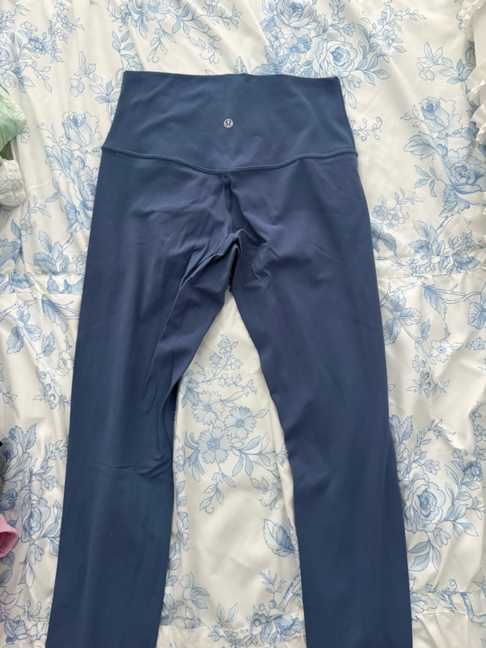 lululemon athletica Align No Line Legging - Picture 2 of 3
